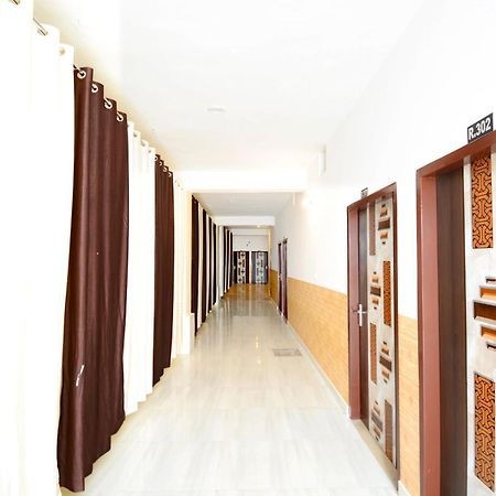 Hotel O Park View Bhiwāni Екстериор снимка