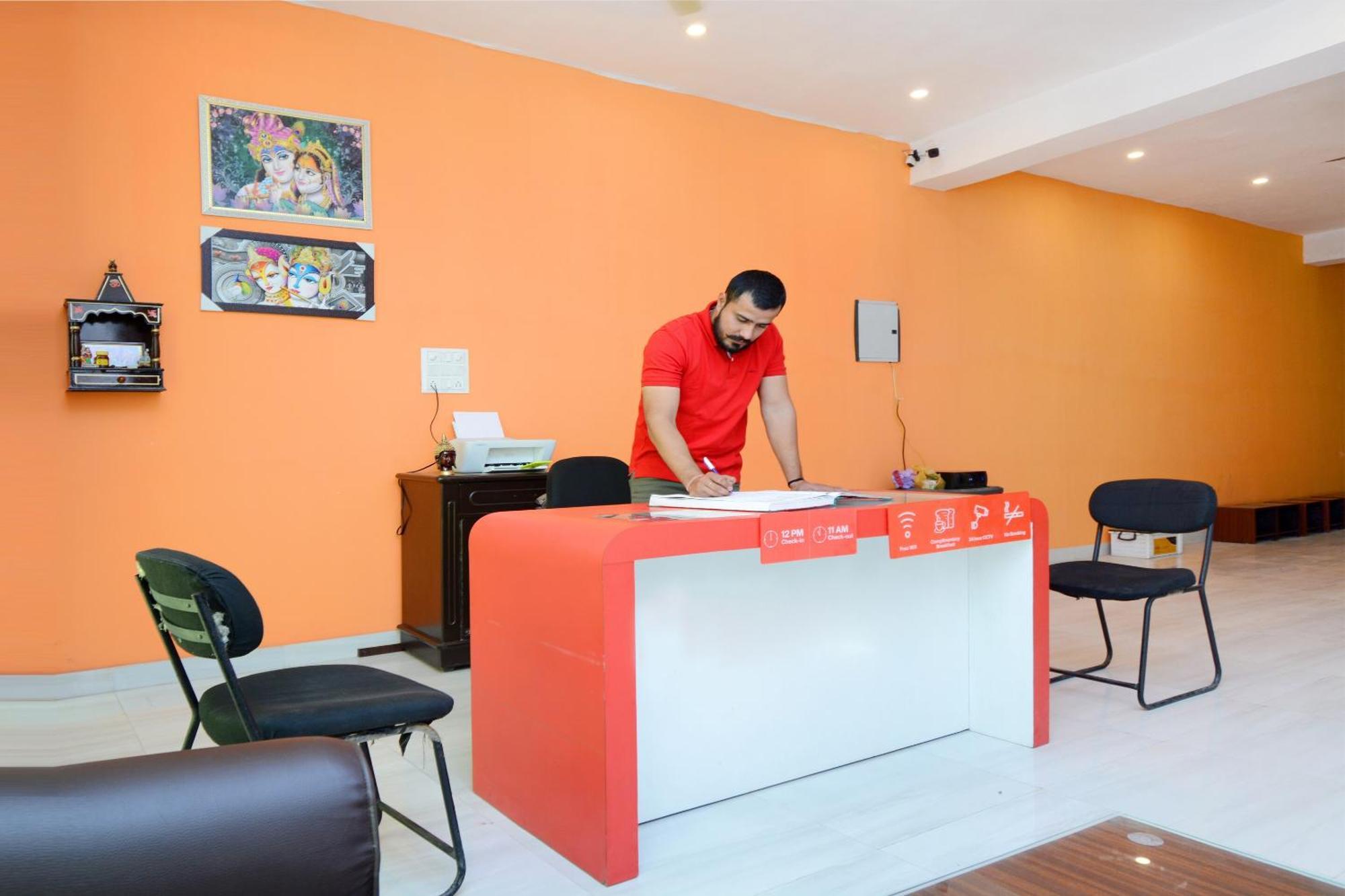 Hotel O Park View Bhiwāni Екстериор снимка