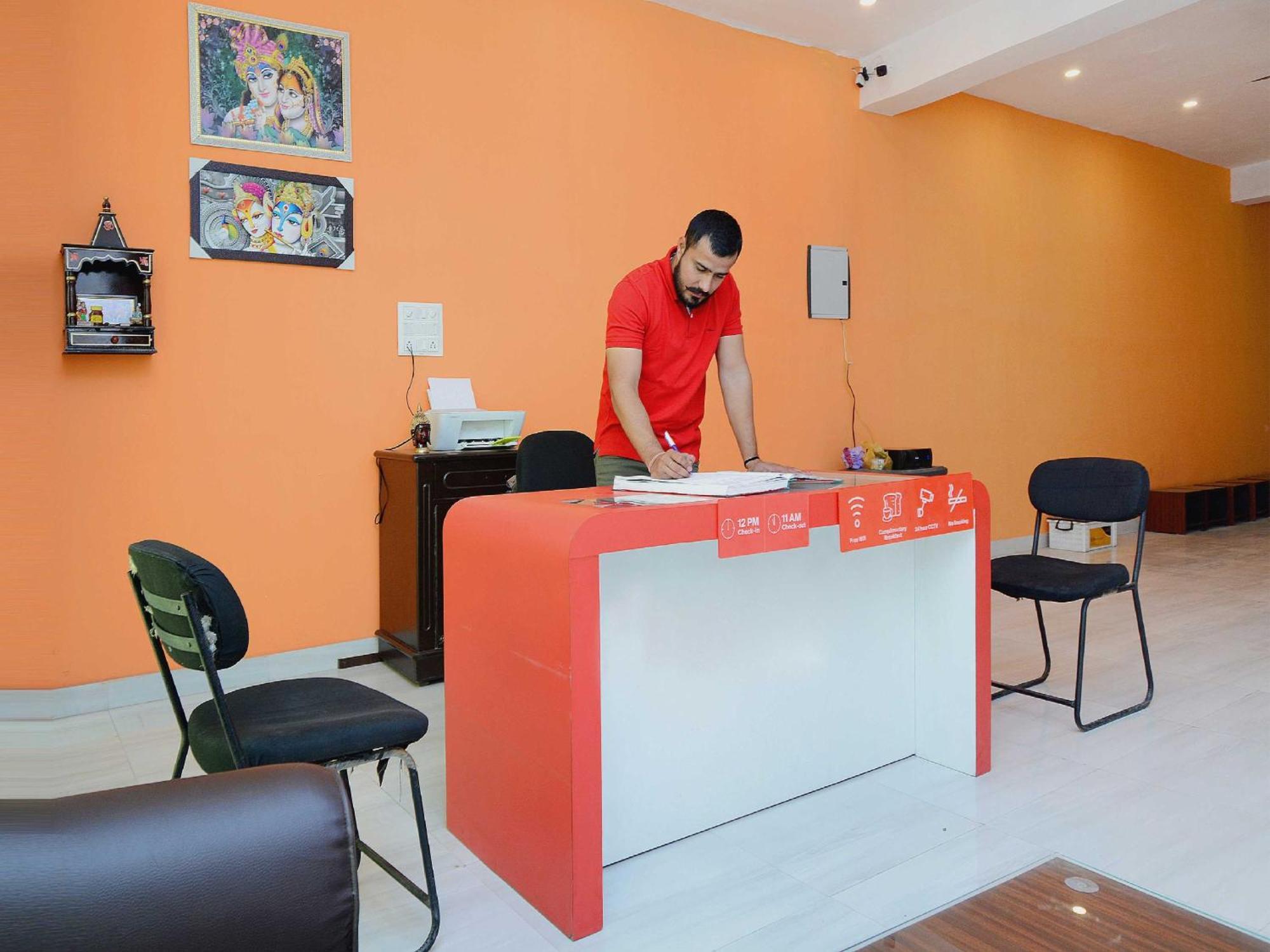 Hotel O Park View Bhiwāni Екстериор снимка
